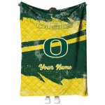 personalized oregon ducks brushstroke layers green quilt blanket best selling