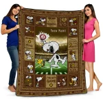 personalized western michigan broncos snoopy coach brown quilt blanket best selling