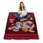 temple owls disney football red quilt blanket best selling