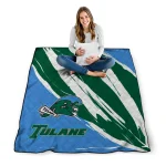 tulane green wave stroke art green white quilt blanket best selling
