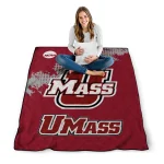 umass minutemen paint trail red quilt blanket best selling