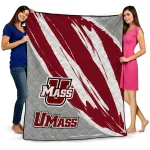 umass minutemen stroke art red white quilt blanket best selling
