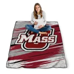 umass minutemen wild lines red white quilt blanket best selling