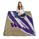 washington huskies stroke art purple white quilt blanket best selling