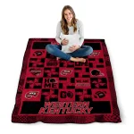 western kentucky hilltoppers helmet heart red quilt blanket best selling