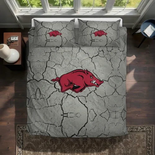 Arkansas Razorbacks Cracked Texture Bedding Set Best Selling