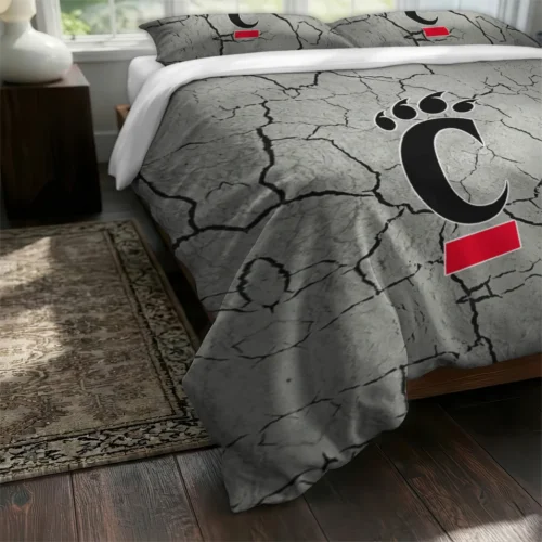 Cincinnati Bearcats Cracked Texture Bedding Set Fashion Forward