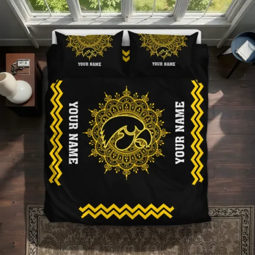 Custom Iowa Hawkeyes Mandala Lacework Bedding Set Best Selling