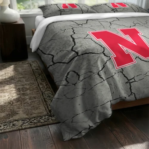 Nebraska Cornhuskers Cracked Texture Bedding Set Fashion Forward